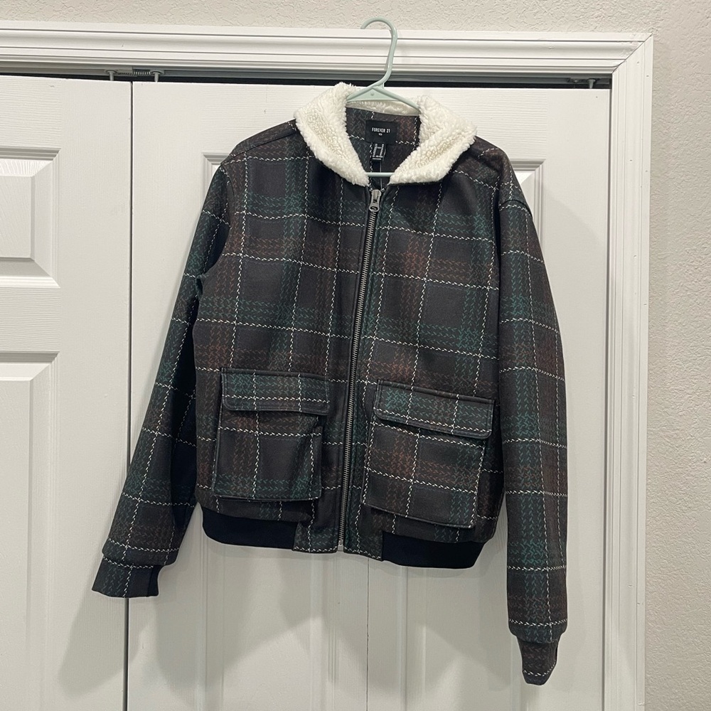 NWT Men's Faux Shearling Collar Plaid Bomber Jacket Size Medium